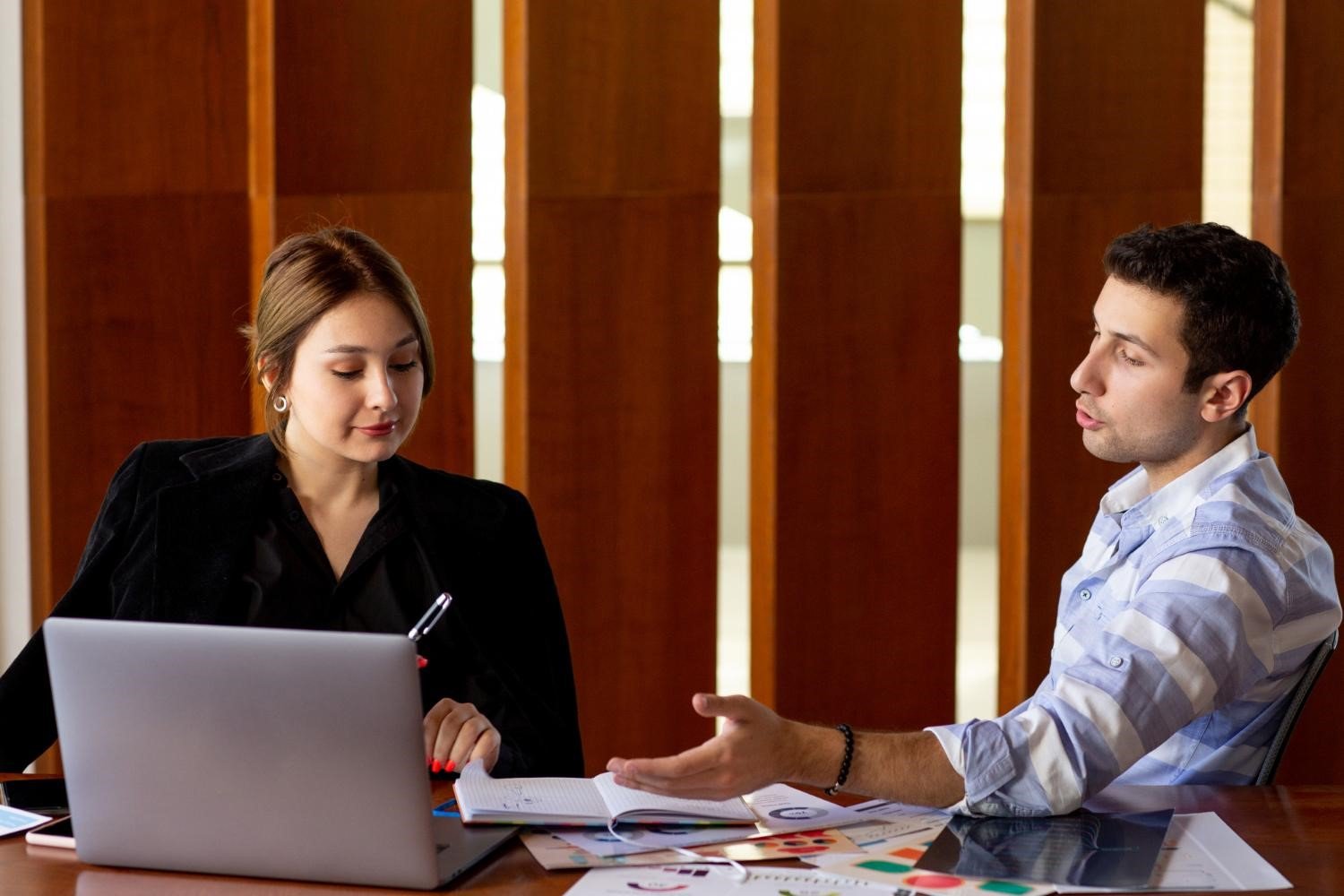 The Benefits of Working with a Job Coach for Interview Preparation and Career Growth