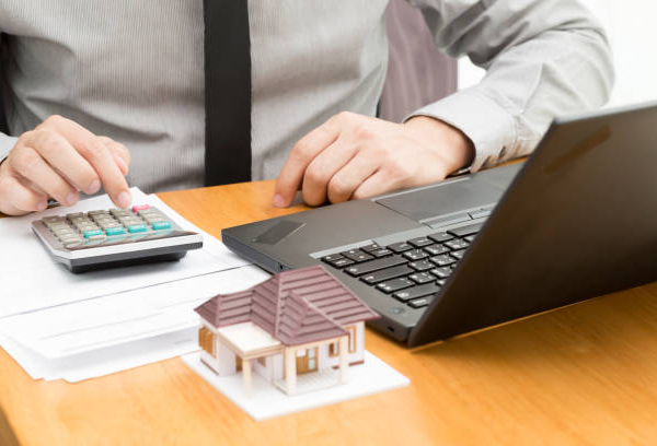 Can a Reverse Mortgage Calculator Improve Retirement Planning Decisions?